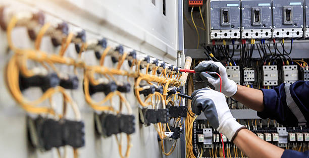 Professional Electrician technician working in Willard, OH